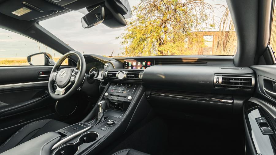 Торпедо Lexus RC350 2018 года  (NA) (фото 3 из 21)